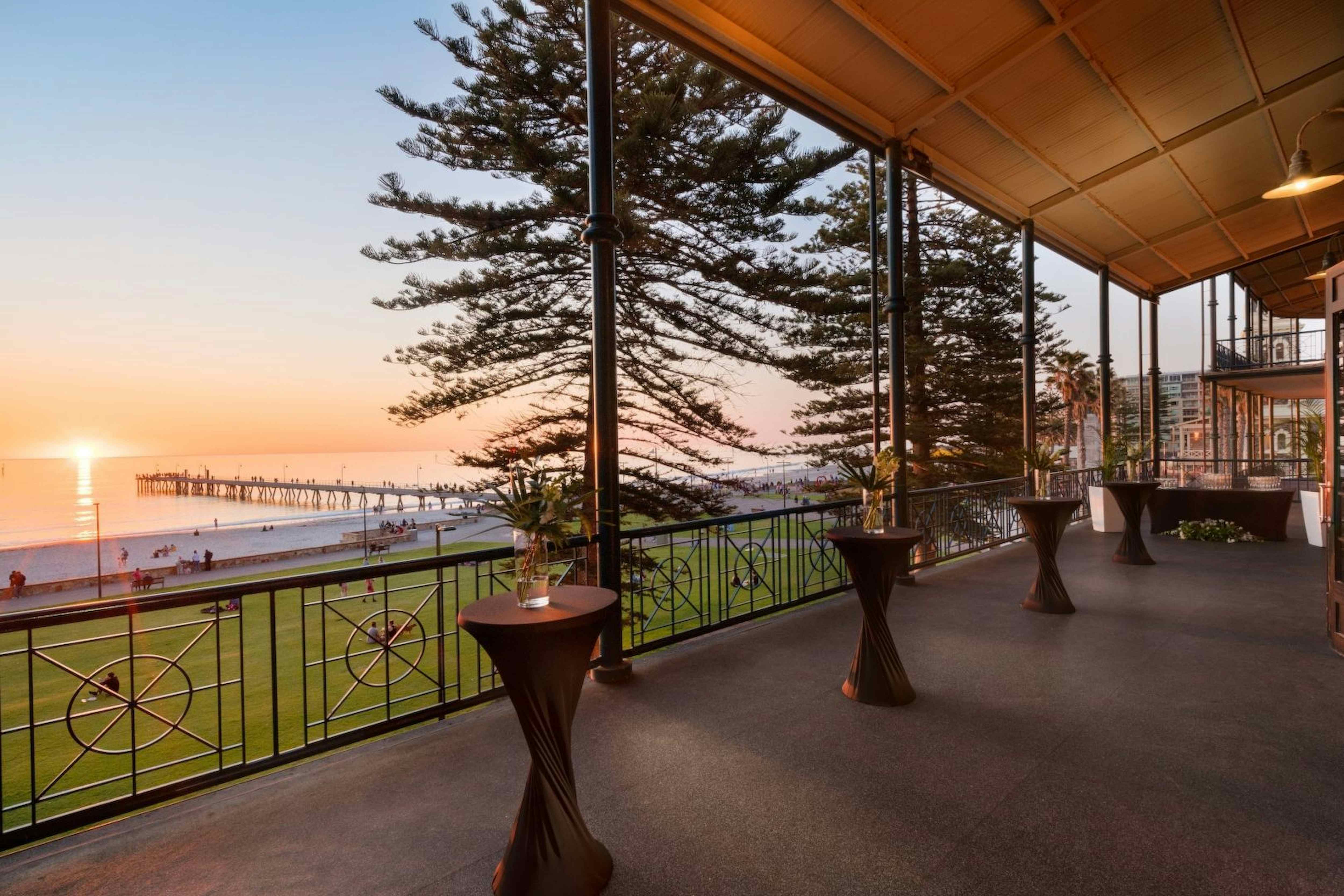 Stamford Grand Adelaide Hotel